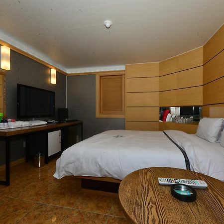Daegu Mellow Motel Zewnętrze zdjęcie
